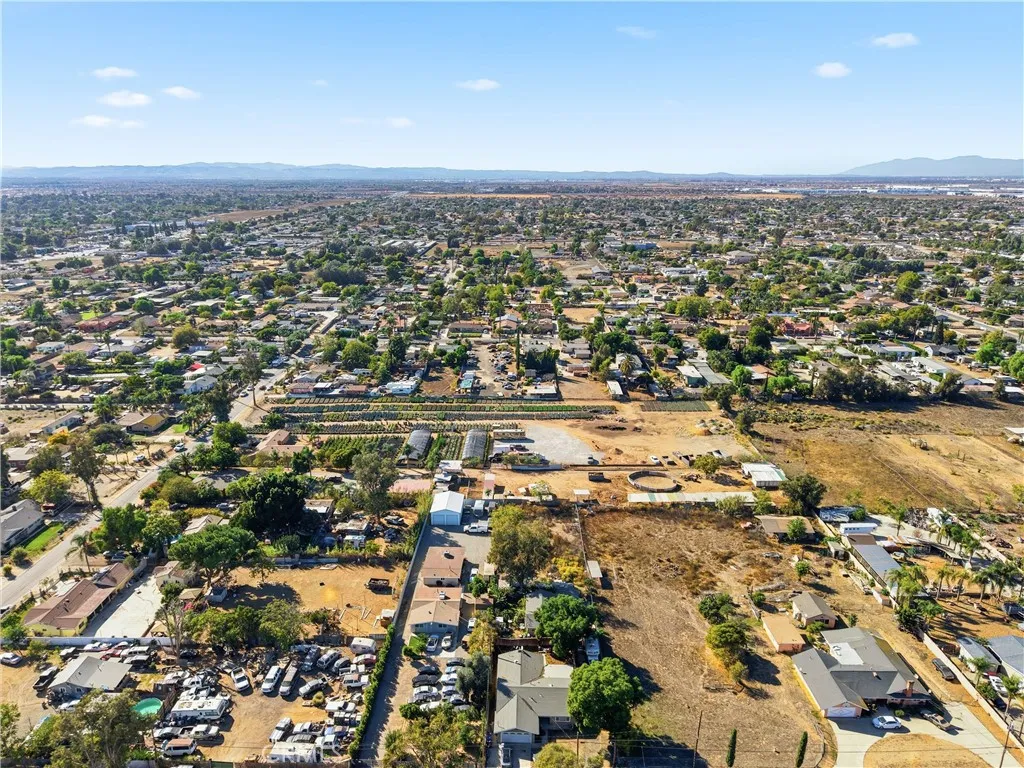 10527 60th, Jurupa Valley, California 91752 home-pic-6